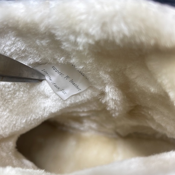 Women's Minnesota Vikings Cuce Quarterback Quilted Boots size 10 NWT - Picture 8 of 9